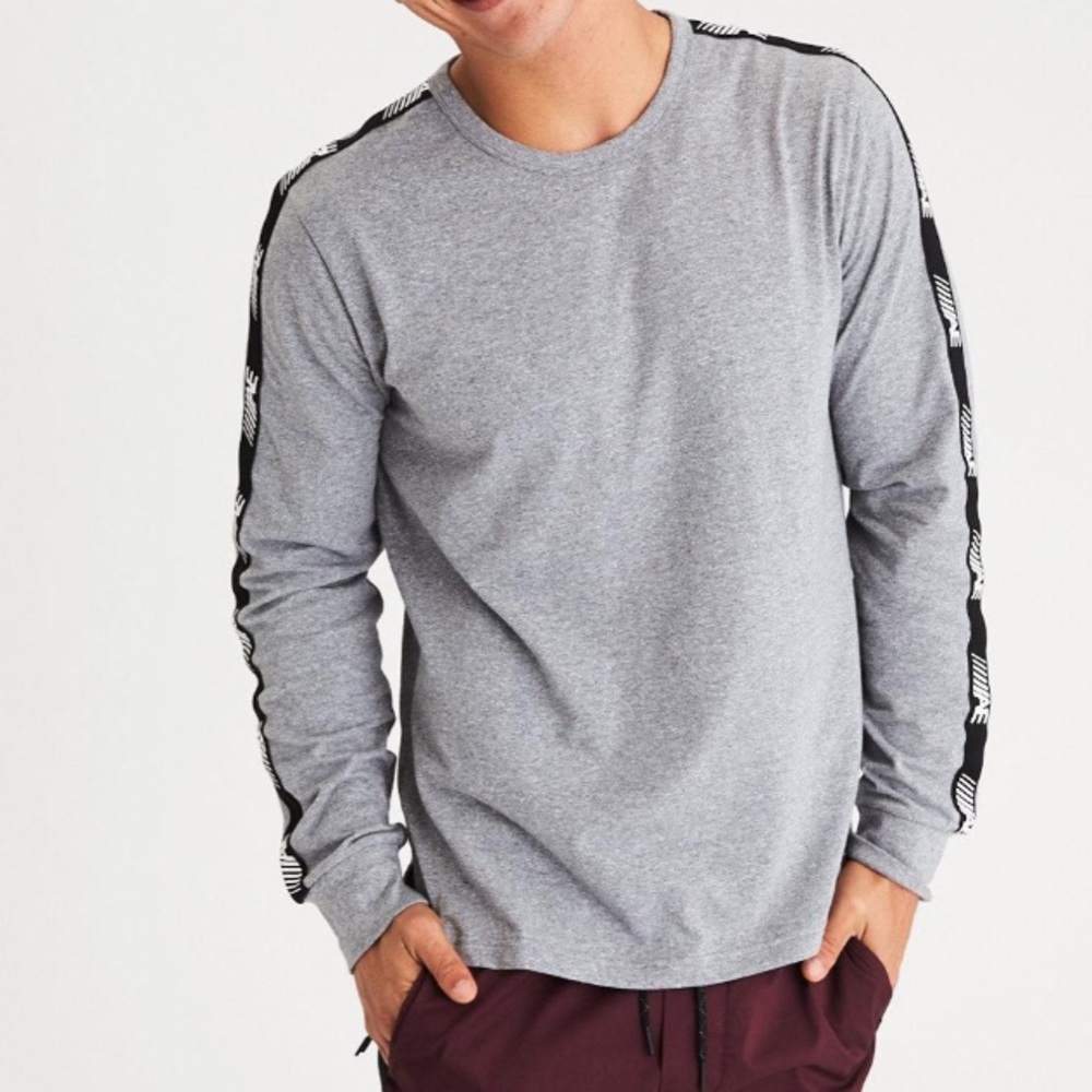 🍎 3/$30 American Eagle Mens Flex Long Sleeve Logo Stripe Top